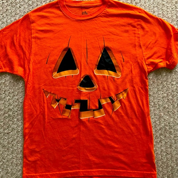 Halloween pumpkin t-shirt size small ladies shirt - Picture 1 of 3